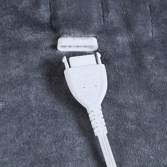 Brookstone Bedding Heated Blanket Auto Shut-Off Dual Zone Herringbone- Gray - Picture 3 of 4